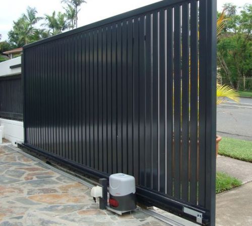 Màu sắc cửa cổng trượt ngang thường dùng cho nhà máy