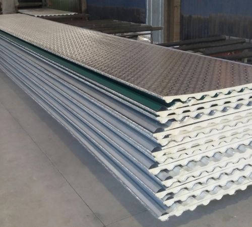 So sánh tôn cách nhiệt với tôn xốp